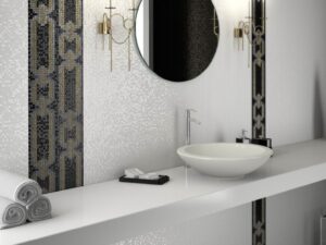 Gloss Cascadio White Glass Mosaic 15x15mm. 103460
